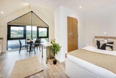 1 bed studio, Glenthorne Road, Exwick, Exeter, EX44GZ - Image 1